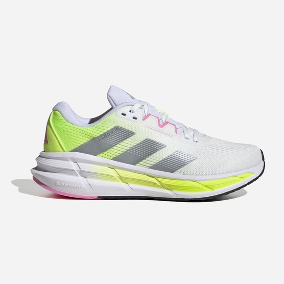 \Adidas\ NEW Women’s Questar 3 Sneakers - Picture 2 of 13